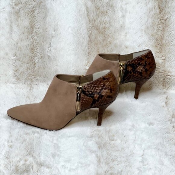 Michael Kors Clara Taupe Suede /Snakeskin Print Ankle Boots Size 9.5M - Picture 3 of 10